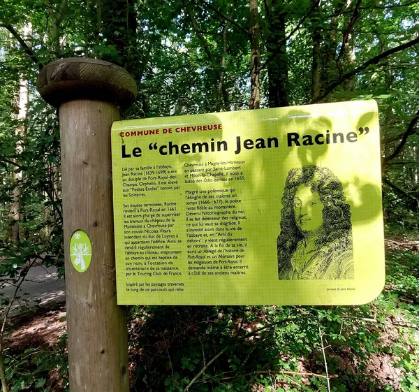 randonn-e-en-vall-e-se-chevreuse-de-gare-en-gare