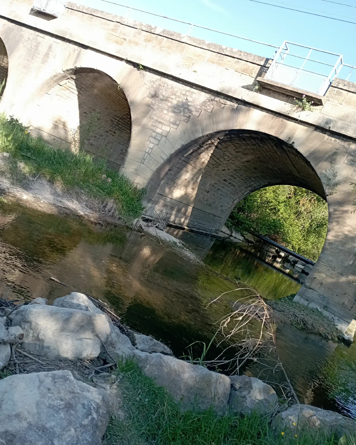 Promenade à Codognan et Lous Rhonis