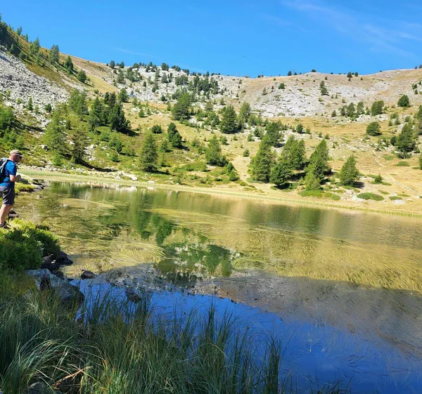 Boucle de Dormillouse par le col bas et le lac noir