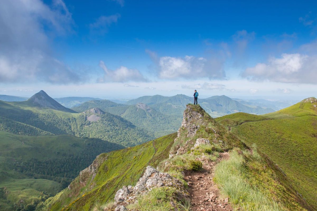 Volcan Cantalien – 56 Circuits De Petite Randonnée En Auvergne (guide Occasion)
