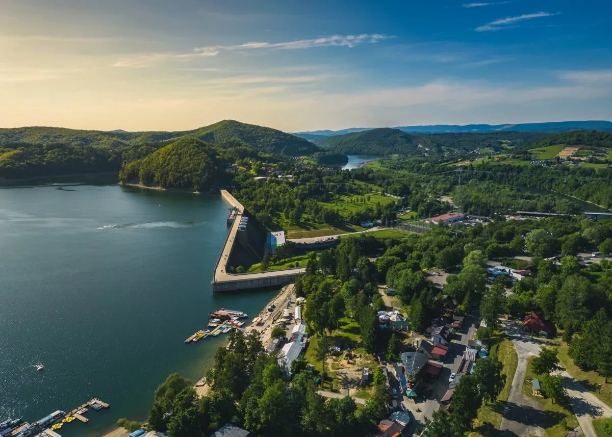 solina-jezioro-soli-skie-5-tras-pieszych-w-sercu-bieszczad-w