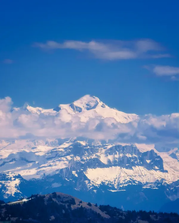Panorama à couper le souffle au signal des Voirons de Boëge