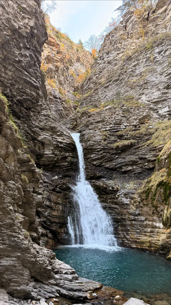 Colmars Path Colmars-les-Alpes et trempette à la cascade de la Lance
