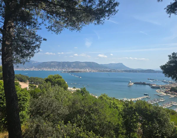 Fichier:Saint Mandrier sur Mer.JPG   Wikipédia