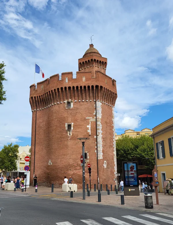 Carte Postale Ancienne – Perpignan, Type De Catalanes (début 1900, Dos Non Divisé)