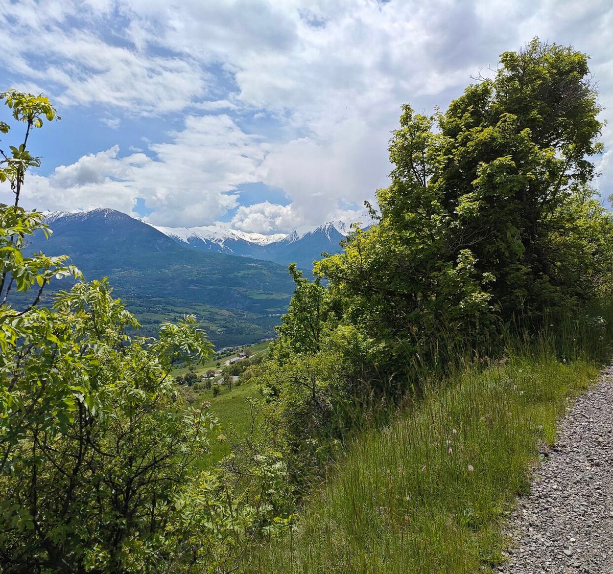Boucle au dessus de Châteauroux-les-Alpesn par la Pinée