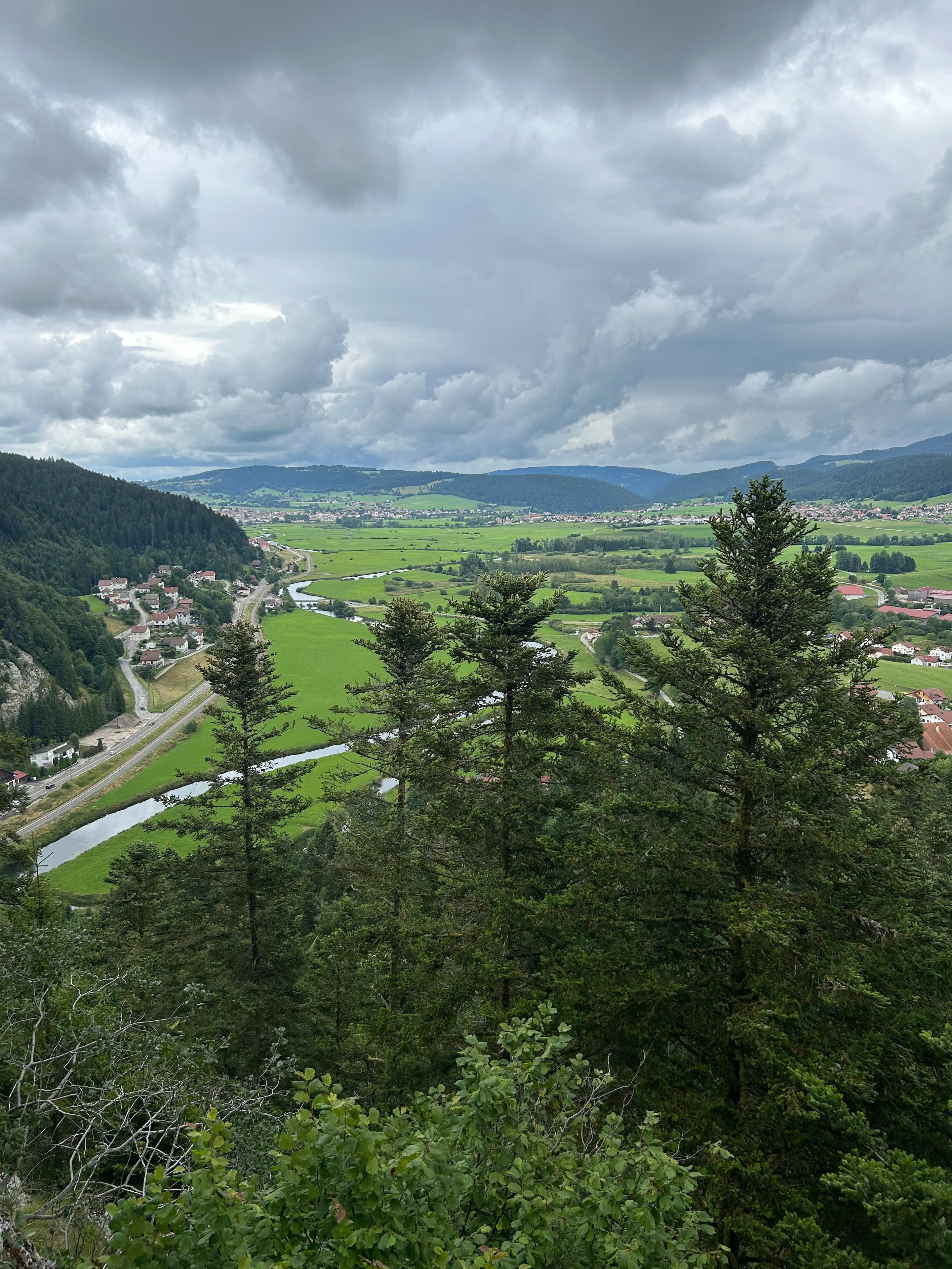 Canton de Morteau, Le Doubs, La route des communes