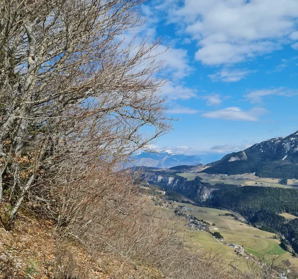 Croix de Jaume en boucle depuis le col de la Croix Perrin